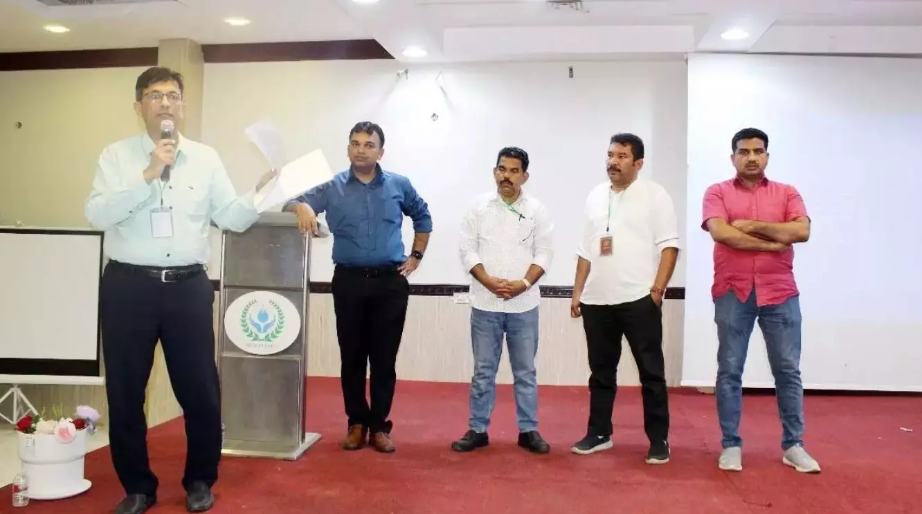 മസ്കത്ത് കെ.എം.സി.സി നേതൃസംഗമം നടത്തി മസ്കത്ത് കെ.എം.സി.സി നേതൃസംഗമം നടത്തി