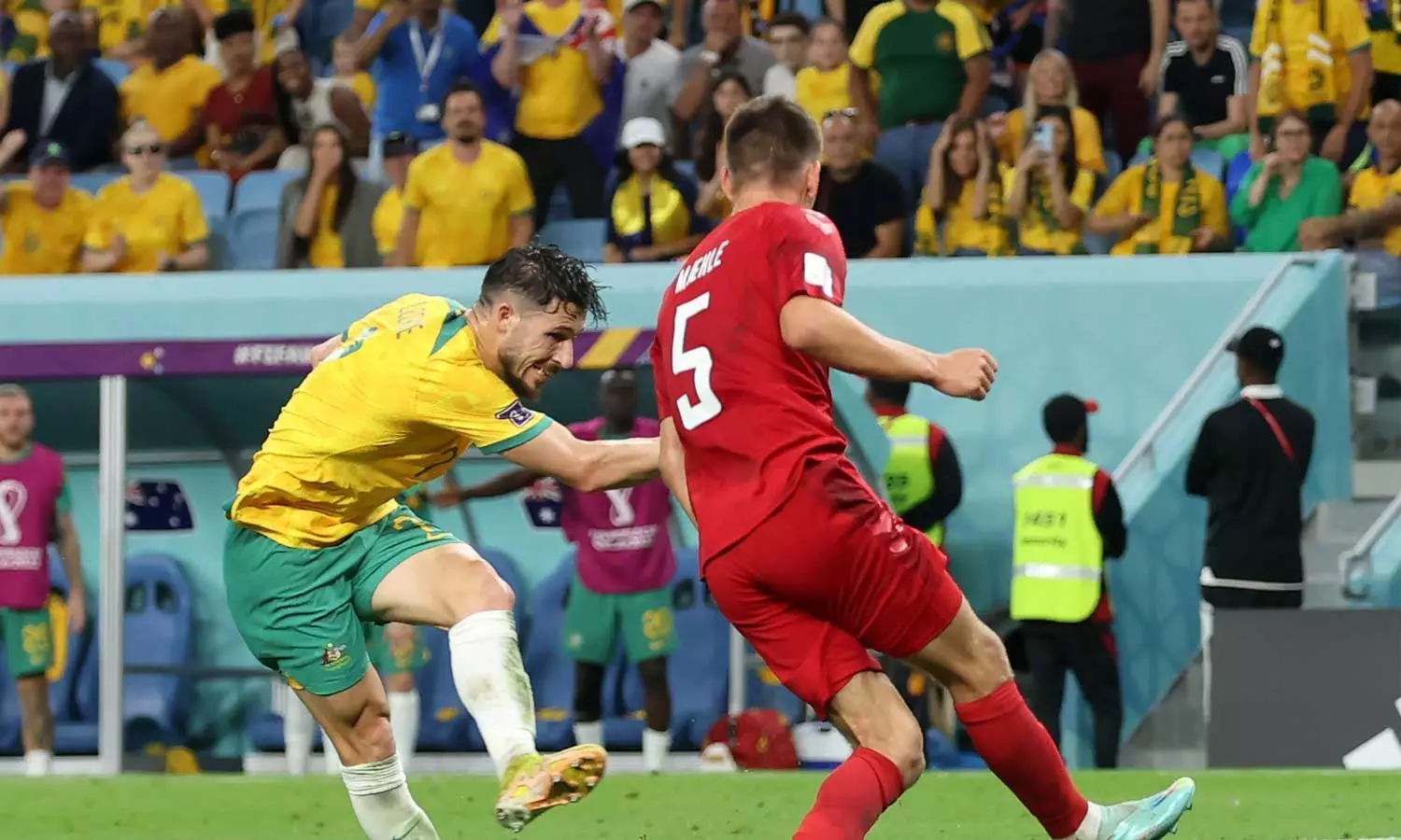 ഓസീസ് വീരഗാഥ... ഡെന്മാർക്കിനെ തകർത്ത് പ്രീക്വാർട്ടറിൽ