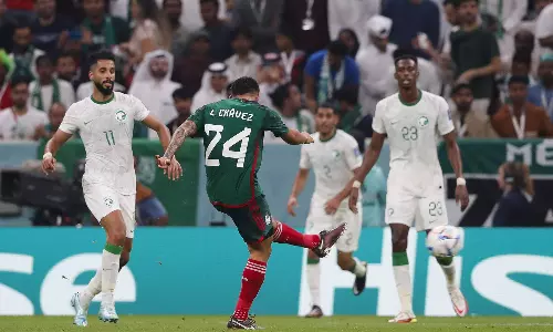 തകർത്തു കളിച്ചിട്ടും നിരാശ; സൗദിയെ വീഴ്ത്തി മെക്‌സിക്കോ- പോളണ്ട് പ്രീക്വാര്‍ട്ടറില്‍