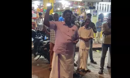 പൊലീസിനും പട്ടാളത്തിനും തടയാനാവില്ല, കെ.എസ്.യുക്കാരുടെ രക്തം വീഴ്ത്തിയേ ഞങ്ങൾ അടങ്ങൂ; കൊലവിളി പ്രസംഗവുമായി സി.പി.എം നേതാവ് പൊലീസിനും പട്ടാളത്തിനും തടയാനാവില്ല, കെ.എസ്.യുക്കാരുടെ രക്തം വീഴ്ത്തിയേ ഞങ്ങൾ അടങ്ങൂ; കൊലവിളി പ്രസംഗവുമായി സി.പി.എം നേതാവ്