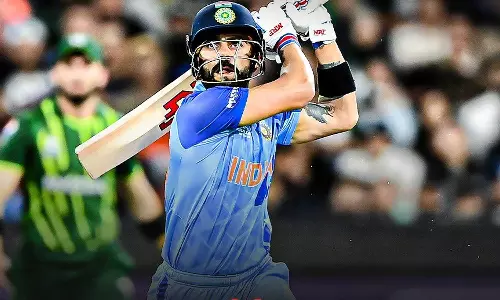 ആ ഷോട്ട് എങ്ങനെയാണ് അടിച്ചതെന്ന് എനിക്കൊരു പിടിയുമില്ല; കോഹ്‌ലിയെ പുകഴ്ത്തി ഹാരിസ് റൗഫ്