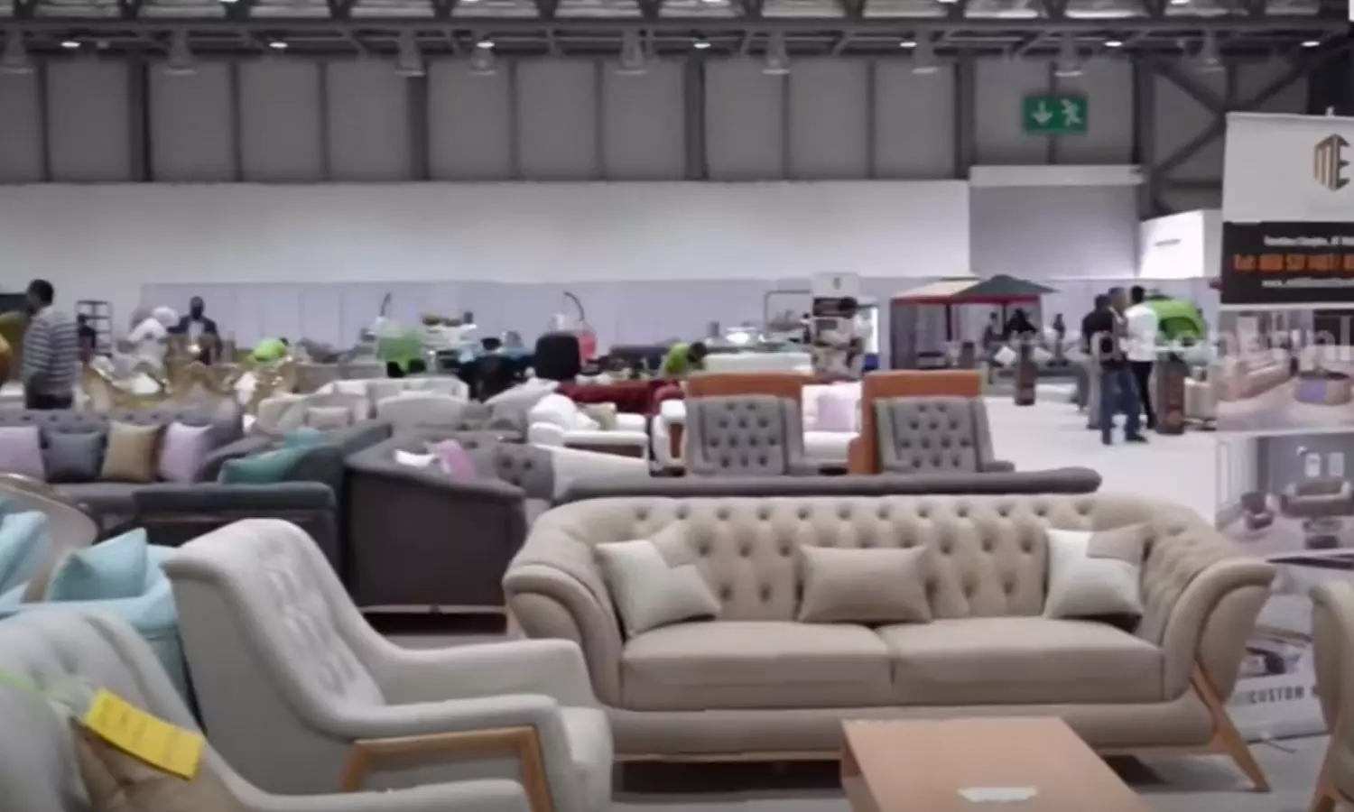 ഷാർജ എക്സ്പോ സെന്ററിൽ ഫർണിച്ചർ 360 പ്രദർശനം പുരോഗമിക്കുന്നു ഷാർജ എക്സ്പോ സെന്ററിൽ ഫർണിച്ചർ 360 പ്രദർശനം പുരോഗമിക്കുന്നു