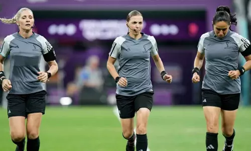 ഒന്നല്ല, രണ്ടല്ല, മൂന്ന് വനിതാ റഫറിമാർ... പുതുചരിത്രമെഴുതി ജര്‍മനി - കോസ്റ്റാറിക്ക മത്സരം