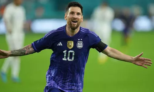 മെസ്സി@1000! ചരിത്രത്തിലേക്ക് പന്തുതട്ടാൻ ഇതിഹാസം; പ്രീക്വാർട്ടറിൽ കങ്കാരുക്കളോട് മുട്ടാൻ അർജന്റീന