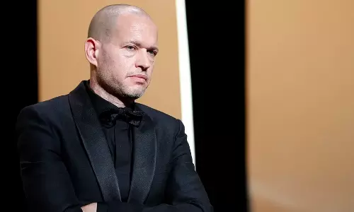 കശ്മീർ ഫയൽസ് അശ്ലീല പ്രചാരണ സിനിമയായി തോന്നി; നദാവ് ലാപിഡിന്റെ പരാമർശം ഏറ്റെടുത്ത് സഹ ജൂറി അംഗങ്ങൾ