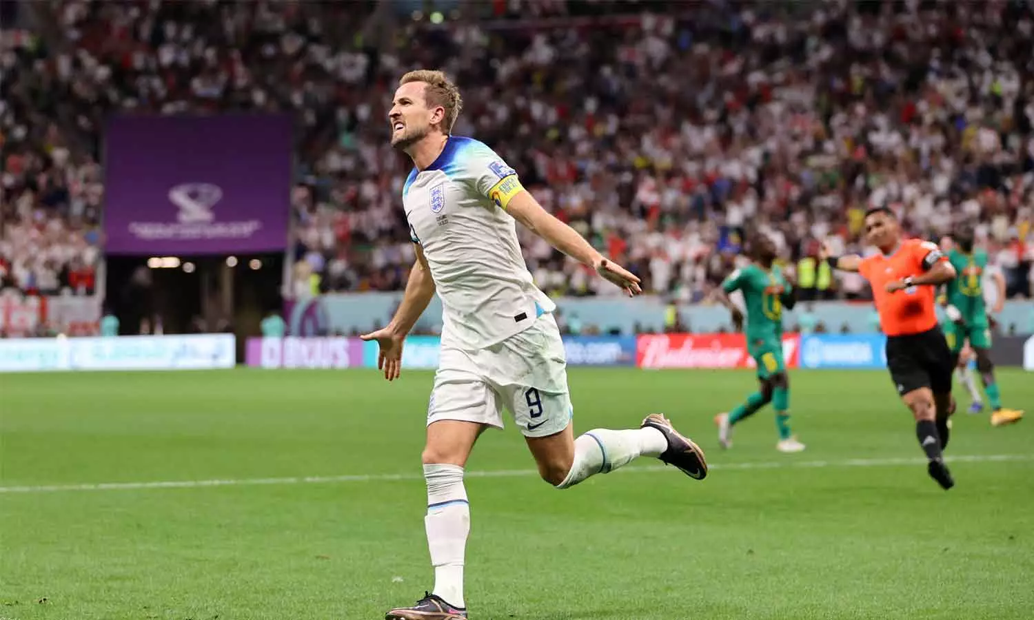 ഇംഗ്ലണ്ടിന് സെനഗലിന്റെ ക്ലീൻ ചിറ്റ്; ഏകപക്ഷീയമായ മൂന്ന് ഗോളിന് സെനഗലിനെ തകർത്ത് ഇംഗ്ലണ്ട് ക്വാർട്ടറിൽ