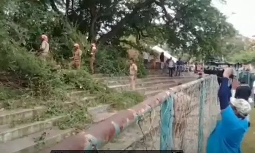 കായികോത്സവത്തിനിടെ മരച്ചില്ല ഒടിഞ്ഞുവീണ് മൂന്ന്‌പേർക്ക് പരിക്ക്