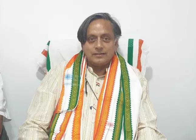 തരൂര്‍ ഇന്ന് കര്‍ദിനാള്‍ ജോര്‍ജ് ആലഞ്ചേരിയെ സന്ദര്‍ശിക്കും