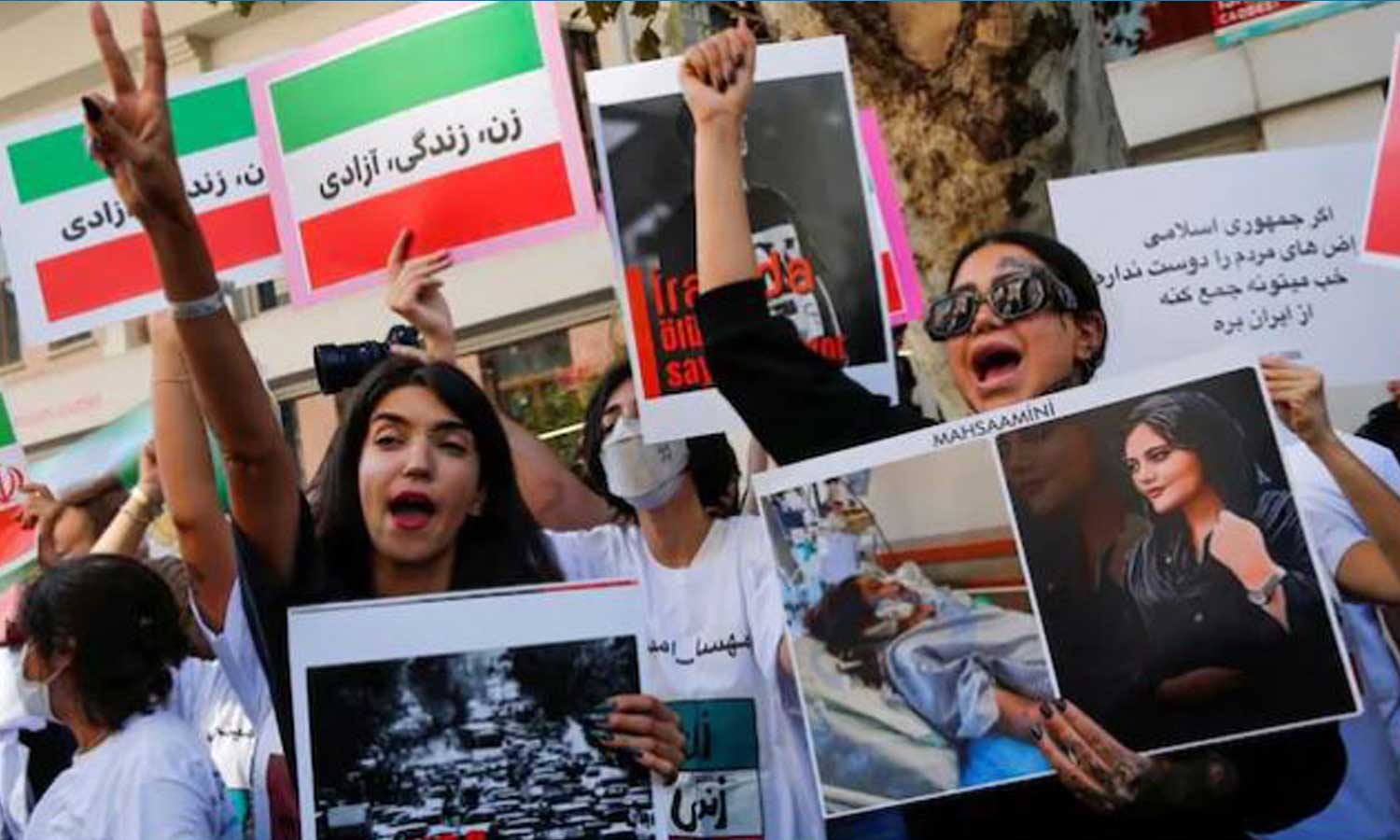 ശിരോവസ്ത്ര നിയമത്തിലും മാറ്റത്തിന് സാധ്യത; അനുനയ നീക്കം വിജയിക്കുമെന്ന പ്രതീക്ഷയിൽ ഇറാൻ ശിരോവസ്ത്ര നിയമത്തിലും മാറ്റത്തിന് സാധ്യത; അനുനയ നീക്കം വിജയിക്കുമെന്ന പ്രതീക്ഷയിൽ ഇറാൻ