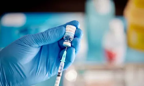 പ്രതിരോധ കുത്തിവെപ്പുകൾ തുടരണമെന്ന് വിദഗ്ധർ