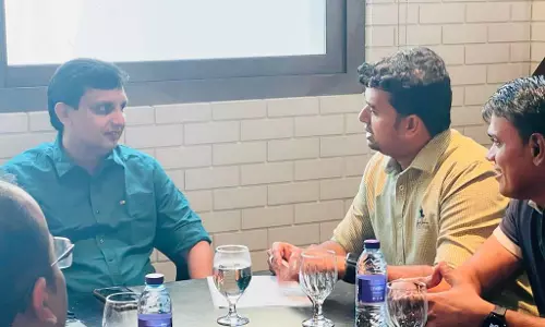 അഴീക്കോട്-മുനമ്പം പാലം നിർമാണം തുടങ്ങണം:   മന്ത്രിക്ക് പ്രവാസികളുടെ നിവേദനം