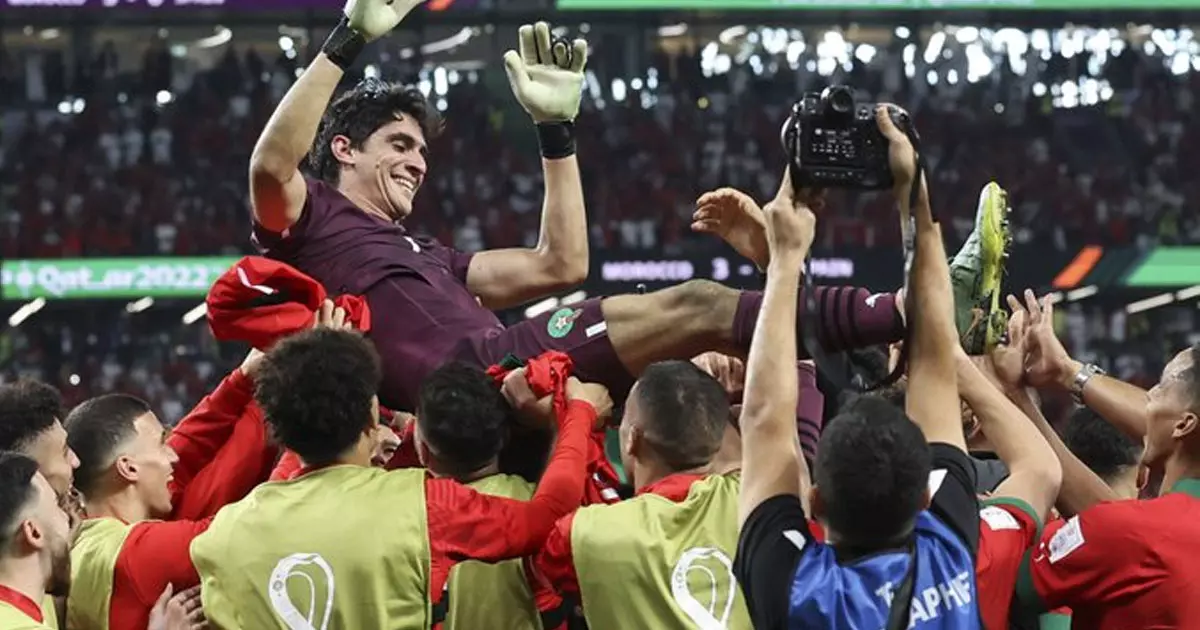 മൊറോക്കൻ മാജിക്; പെയിനായി സ്പെയിൻ മൊറോക്കൻ മാജിക്; പെയിനായി സ്പെയിൻ