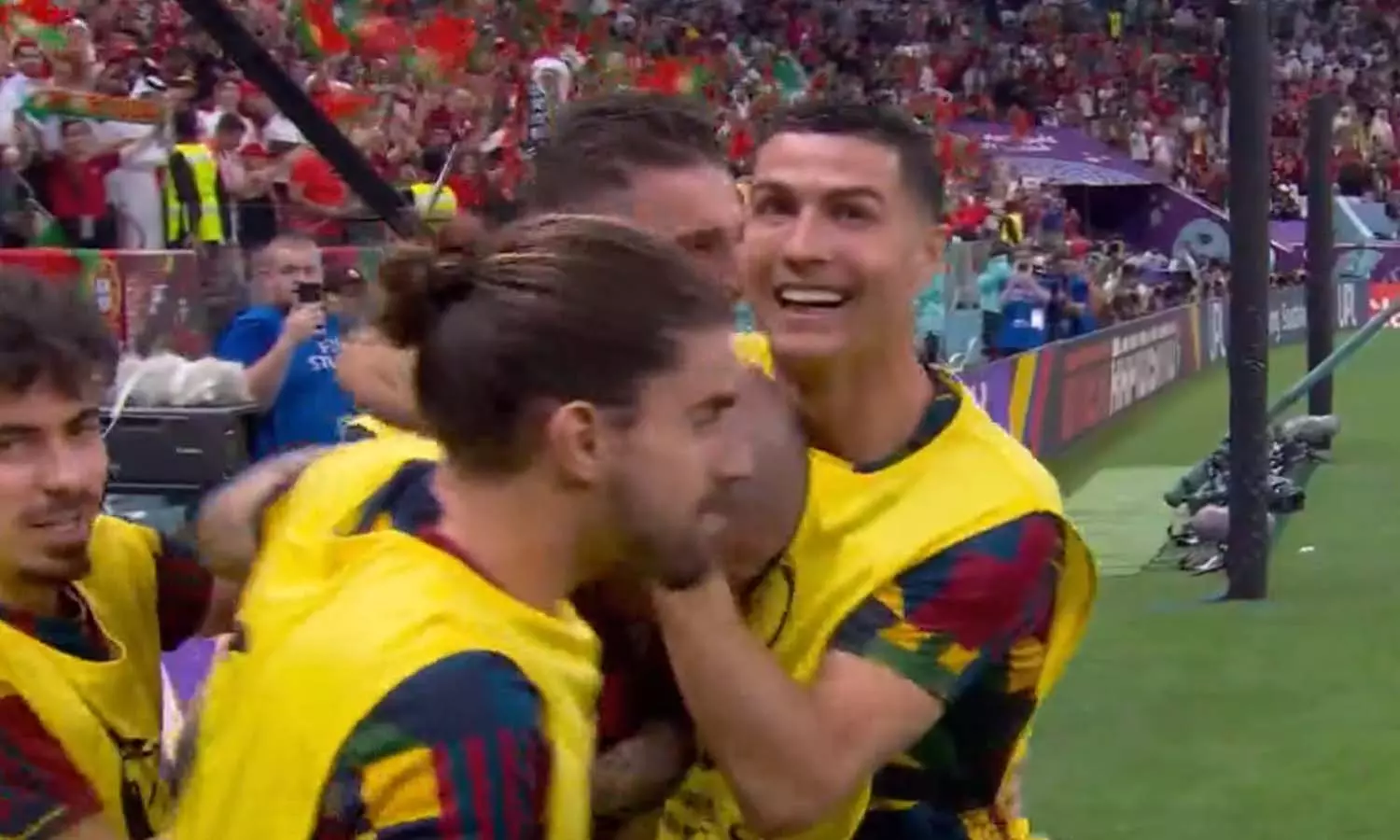 പെപ്പെയുടെ ഗോളാഘോഷിക്കാന്‍ ഓടിയെത്തി റോണോ; വൈകാരിക നിമിഷങ്ങള്‍