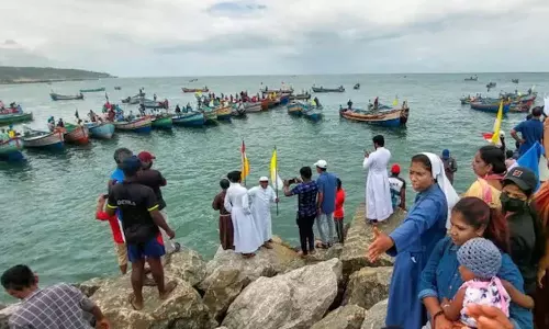 വിഴിഞ്ഞത്ത് സമവായ നീക്കം തുടരുന്നു; സമരസമിതി ഇന്ന് നിലപാടറിയിക്കും
