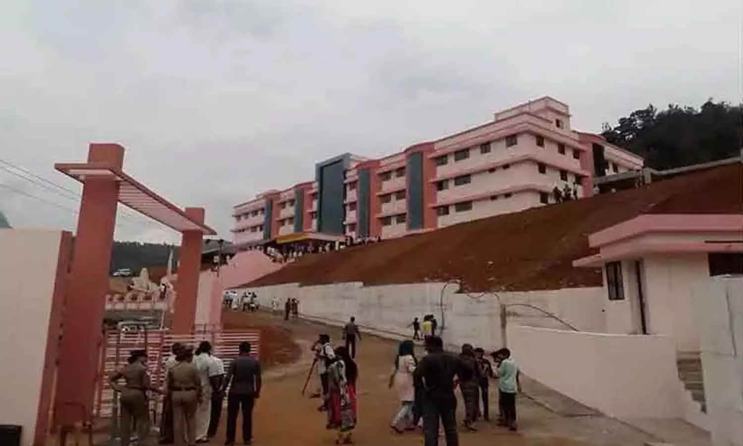 മേപ്പാടി പോളിയിലെ വിദ്യാർഥി സംഘർഷം; അന്വേഷണത്തിന് കമ്മിറ്റിയെ നിയമിച്ചു