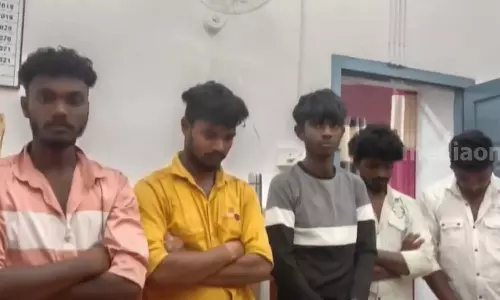 മൂന്നാറിൽ പൊലീസിന് നേരെ ആക്രമണം; അഞ്ച് യുവാക്കൾ പിടിയിൽ