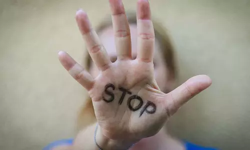 മോഷണം നടത്തിയെന്നാരോപിച്ച് അഞ്ചാം ക്ലാസുകാരിയെ ഷൂമാലയിട്ട് നടത്തിച്ചു; ഹോസ്റ്റൽ സൂപ്രണ്ടിനെതിരെ നടപടി