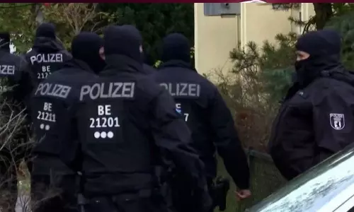 സായുധ കലാപത്തിലൂടെ സർക്കാറിനെ അട്ടിമറിക്കാൻ നീക്കം; ജർമനിയിൽ 25 പേർ പിടിയിൽ