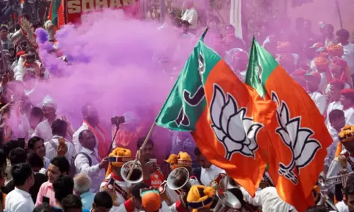 മരിച്ചു വോട്ട് ചെയ്യുന്നവര്‍