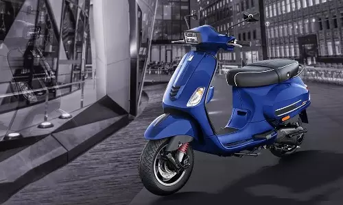 റേസിങ് വീരൻ വെസ്പ റേസിങ്ങ് സിക്സ്റ്റീസ് പുതിയ നിറങ്ങളിൽ ലഭ്യമാകും