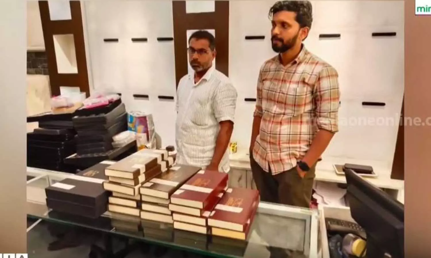 മലപ്പുറത്ത് സ്വർണ വ്യാപാരിയുടെ വീട്ടിലെ റെയ്ഡ്: കണ്ടെത്തിയത് നയതന്ത്ര ചാനൽ വഴി കടത്തിയ സ്വർണം