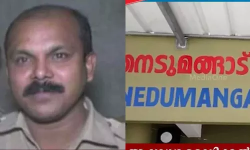 ലൈംഗിക പീഡനക്കേസ് പ്രതിയായ സി.ഐയെ സംരക്ഷിച്ച് പൊലീസ്