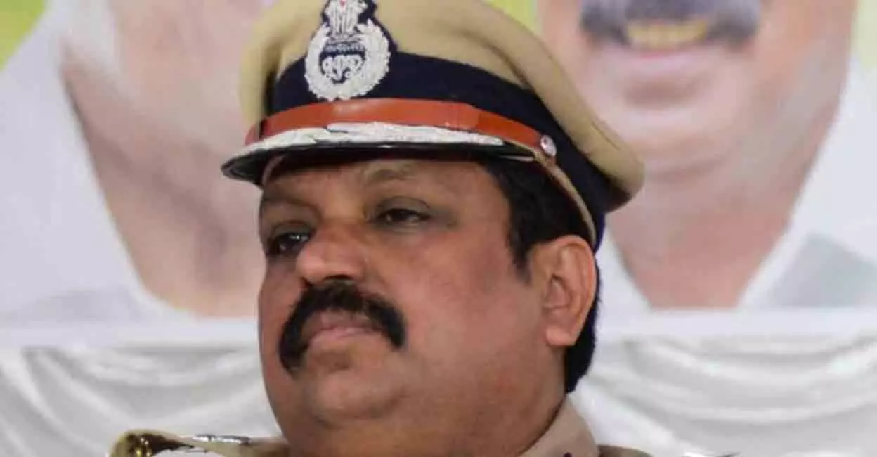 കൈക്കൂലി കേസ്; ടോമിൻ ജെ. തച്ചങ്കരിയെ പ്രോസിക്യൂട്ട് ചെയ്യാൻ വിജിലൻസ് സർക്കാരിന്റെ അനുമതി തേടി കൈക്കൂലി കേസ്; ടോമിൻ ജെ. തച്ചങ്കരിയെ പ്രോസിക്യൂട്ട് ചെയ്യാൻ വിജിലൻസ് സർക്കാരിന്റെ അനുമതി തേടി