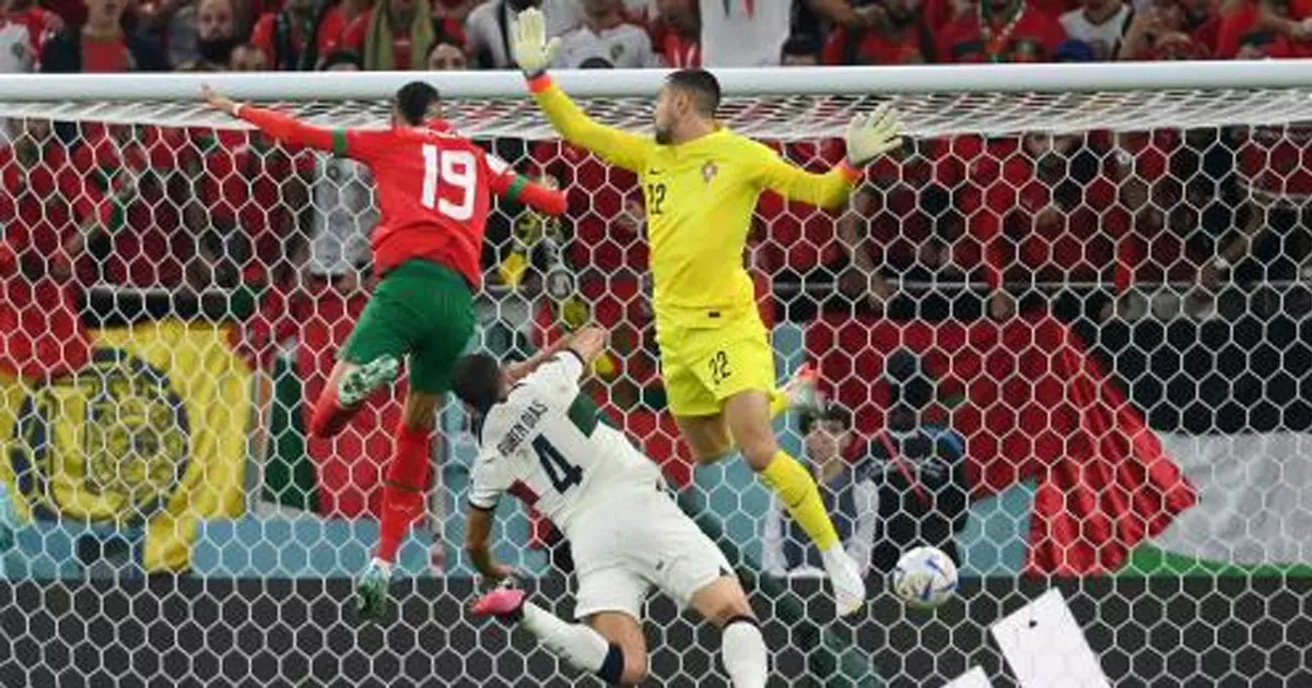 പോർച്ചുഗൽ സൂ... മൊറോക്കോ സെമിഫൈനലിൽ