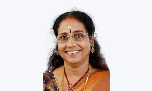 ആലപ്പുഴ ഡി.സി.സി സെക്രട്ടറി ശ്രീദേവി രാജൻ വാഹനാപകടത്തിൽ മരിച്ചു ആലപ്പുഴ ഡി.സി.സി സെക്രട്ടറി ശ്രീദേവി രാജൻ വാഹനാപകടത്തിൽ മരിച്ചു