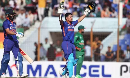 24 ഫോർ, 10 സിക്‌സർ; കടുവകളെ വരിഞ്ഞുമുറുക്കി ഇഷാൻ കിഷന്റെ ഇരട്ട സെഞ്ച്വറി