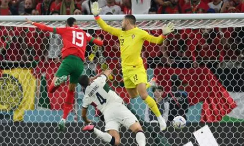 പോർച്ചുഗൽ സൂ... മൊറോക്കോ സെമിഫൈനലിൽ