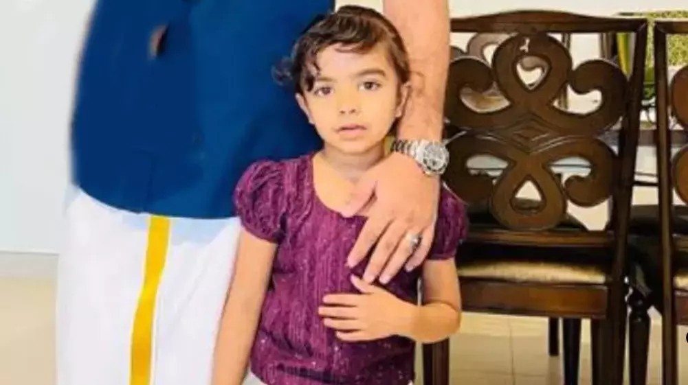 കെട്ടിടത്തിന്റെ ഒമ്പതാം നിലയിൽനിന്ന്   വീണ് മലയാളി പെൺകുട്ടി മരിച്ചു