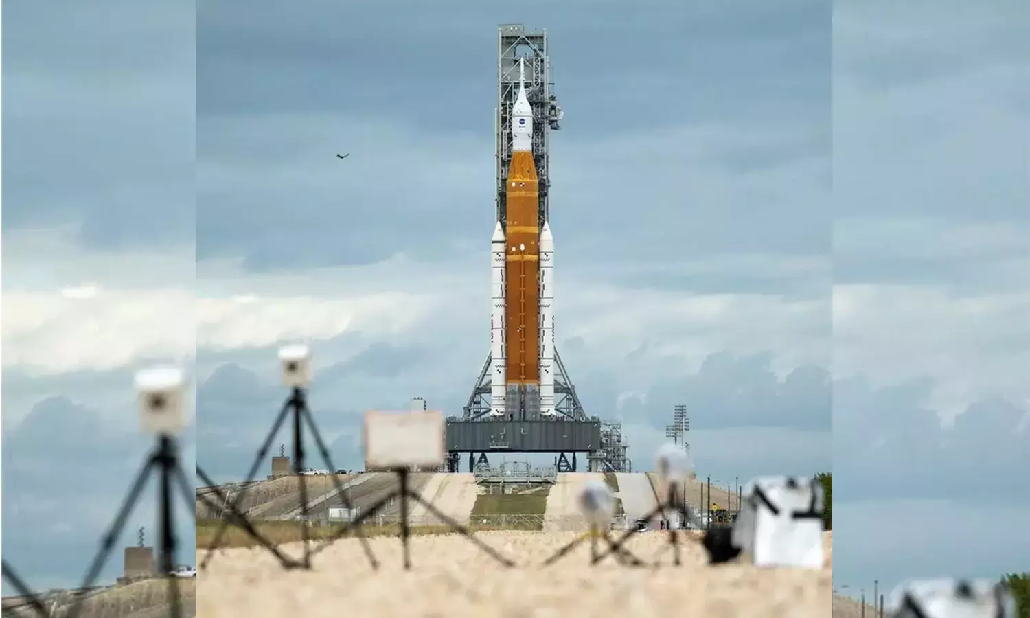 പ്രതീക്ഷകളുമായി യു.എ.ഇയുടെ ചാന്ദ്ര ദൗത്യം റാശിദ് റോവർ കുതിപ്പ് തുടങ്ങി പ്രതീക്ഷകളുമായി യു.എ.ഇയുടെ ചാന്ദ്ര ദൗത്യം റാശിദ് റോവർ കുതിപ്പ് തുടങ്ങി