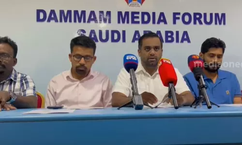 ദമ്മാം മലബാര്‍ യുണൈറ്റഡ് ഫുട്‌ബോള്‍ ക്ലബ്ബ് ടൂര്‍ണ്ണമെന്റ് സംഘടിപ്പിക്കുന്നു