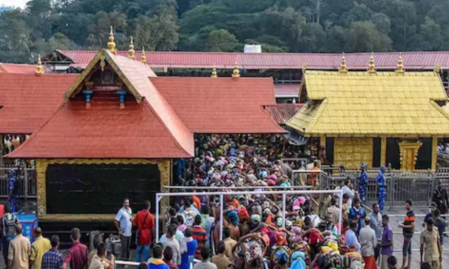 ശബരിമലയിലെ ഭക്തജന പ്രവാഹം: ദേവസ്വം ബെഞ്ച് വീണ്ടും പരിഗണിക്കും