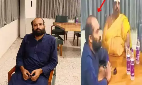 വ്യാജ പാസ്പോർട്ട് നിർമിച്ച കേസിലും പ്രതി; തെലങ്കാന ഓപ്പറേഷൻ താമരയിലെ ഇടനിലക്കാരൻ കൂടുതൽ കുരുക്കിൽ വ്യാജ പാസ്പോർട്ട് നിർമിച്ച കേസിലും പ്രതി; തെലങ്കാന ഓപ്പറേഷൻ താമരയിലെ ഇടനിലക്കാരൻ കൂടുതൽ കുരുക്കിൽ