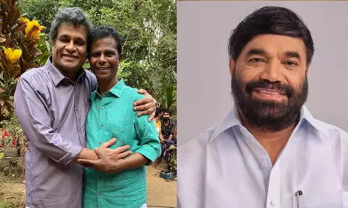 സാംസ്കാരിക മന്ത്രിയും അയാളുടെ വിവരക്കേടും; ബോഡിഷെയ്മിങ് പരാമർശത്തിൽ പ്രതികരണവുമായി ഹരീഷ് പേരടി സാംസ്കാരിക മന്ത്രിയും അയാളുടെ വിവരക്കേടും; ബോഡിഷെയ്മിങ് പരാമർശത്തിൽ പ്രതികരണവുമായി ഹരീഷ് പേരടി