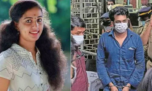 കിരൺകുമാർ ജയിലിൽ തന്നെ; ശിക്ഷ നടപ്പാക്കരുതെന്ന ഹരജി തള്ളി