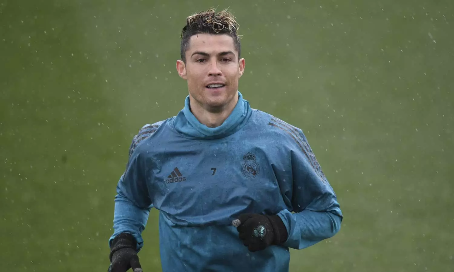 ഒട്ടും സാധ്യതയില്ല; ക്രിസ്റ്റ്യാനോ റൊണാൾഡോ റയൽ മാഡ്രിഡിൽ ചേരില്ലെന്ന് റിപ്പോർട്ട് ഒട്ടും സാധ്യതയില്ല; ക്രിസ്റ്റ്യാനോ റൊണാൾഡോ റയൽ മാഡ്രിഡിൽ ചേരില്ലെന്ന് റിപ്പോർട്ട്