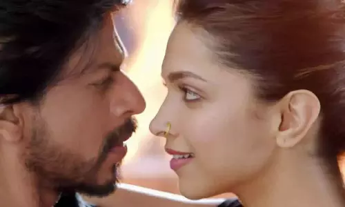 വസ്ത്രങ്ങൾ ശരിയാക്കണം, അല്ലെങ്കിൽ ചിത്രം പ്രദർശിപ്പിക്കാൻ അനുവദിക്കണമോ എന്നത് ആലോചിക്കേണ്ടി വരും; പത്താനെതിരെ മധ്യപ്രദേശ് ആഭ്യന്തരമന്ത്രി