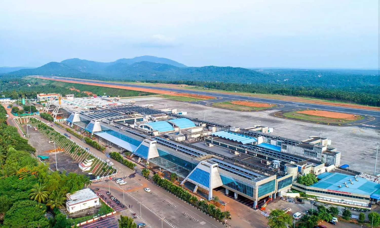 കരിപ്പൂർ വിമാനത്താവളത്തിലെ റൺവേയുടെ നീളം കുറയ്ക്കണമെന്ന് കേന്ദ്രം