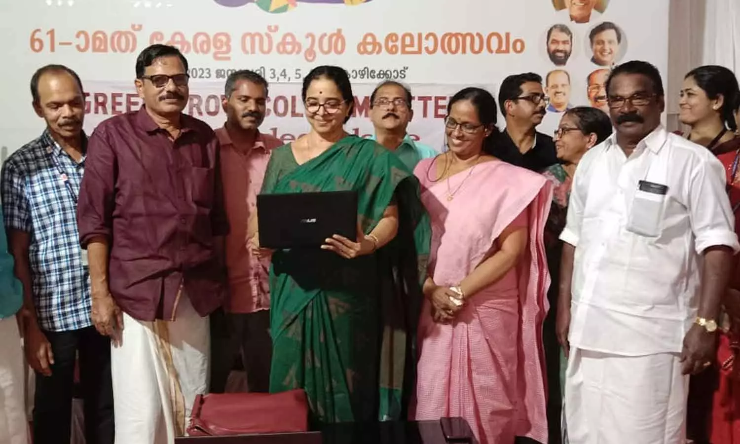 സ്കൂൾ കലോത്സവം: ക്ലീൻ കാലിക്കറ്റ് പ്രൊജക്ടിന് തുടക്കം കുറിച്ച് തീം വീഡിയോ റിലീസ് ചെയ്തു സ്കൂൾ കലോത്സവം: ക്ലീൻ കാലിക്കറ്റ് പ്രൊജക്ടിന് തുടക്കം കുറിച്ച് തീം വീഡിയോ റിലീസ് ചെയ്തു