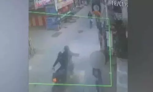 ആസിഡ് ആക്രമണം: മൊബൈലും സ്കൂട്ടറും മറ്റൊരിടത്ത്, അന്വേഷണം വഴിതെറ്റിക്കാന്‍ നീക്കം നടത്തിയെങ്കിലും പ്രതികള്‍ പിടിയില്‍