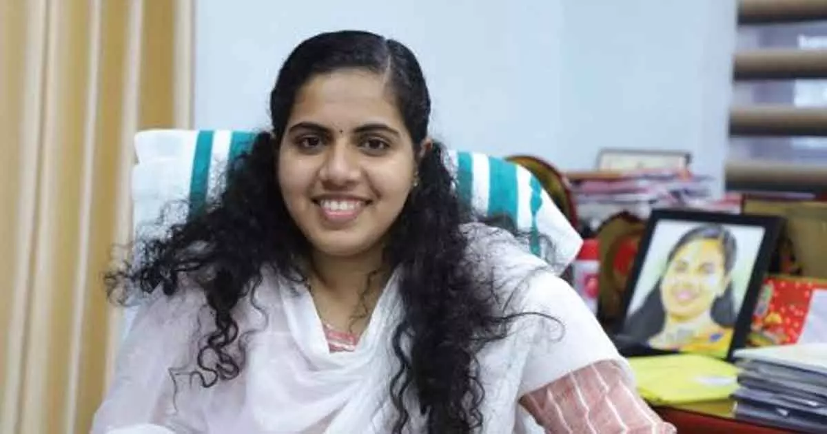 തിരുവനന്തപുരം കോർപ്പറേഷനിലെ കത്ത് വിവാദം: സി.ബി.ഐ അന്വേഷണ ആവശ്യം ഹൈക്കോടതി തള്ളി തിരുവനന്തപുരം കോർപ്പറേഷനിലെ കത്ത് വിവാദം: സി.ബി.ഐ അന്വേഷണ ആവശ്യം ഹൈക്കോടതി തള്ളി