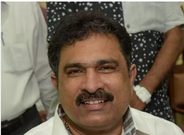 കര്ണാടകയിലെ മുതിര്ന്ന ബി.ജെ.പി നേതാവ് പുട്ടണ്ണ കോണ്ഗ്രസിലേക്ക് കര്ണാടകയിലെ മുതിര്ന്ന ബി.ജെ.പി നേതാവ് പുട്ടണ്ണ കോണ്ഗ്രസിലേക്ക്