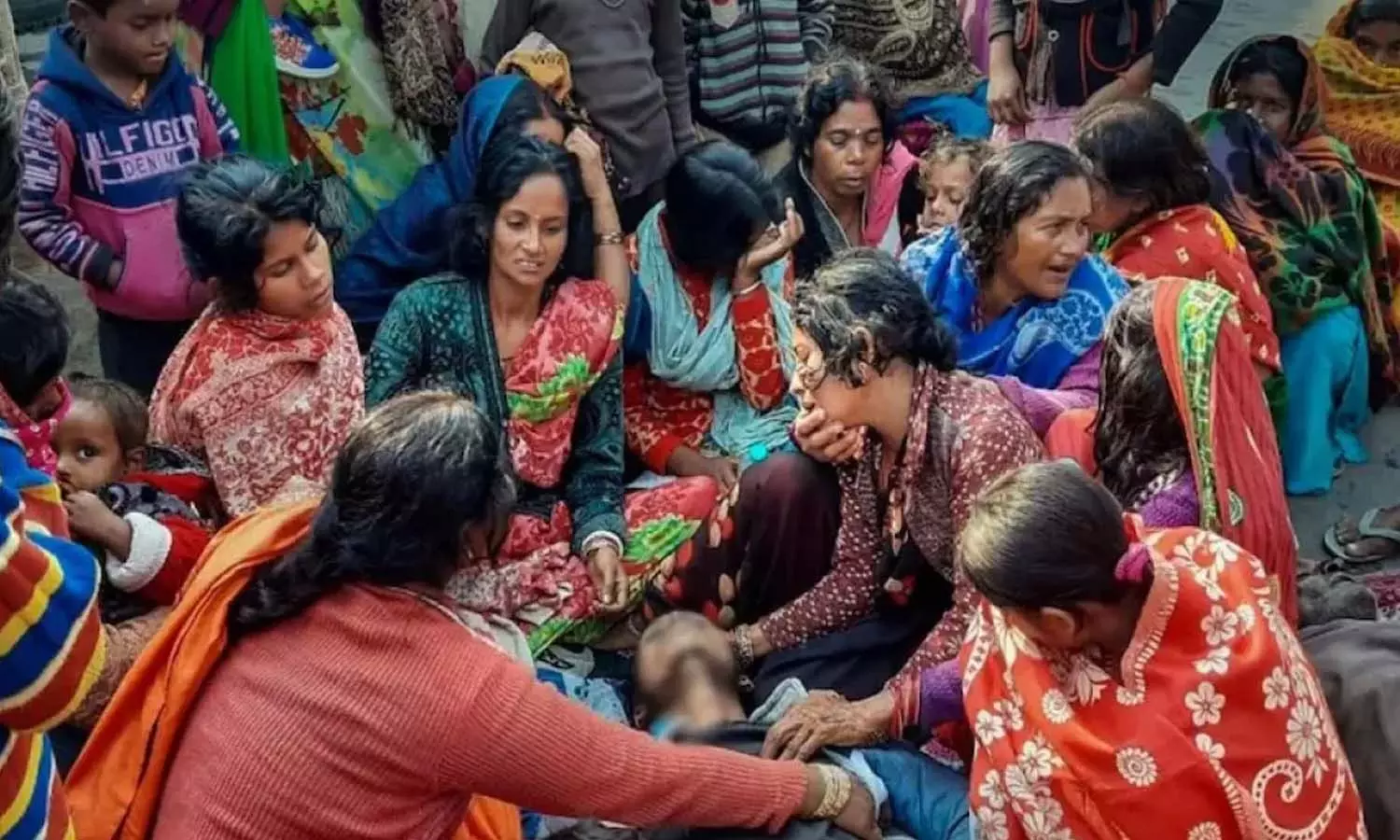 ബിഹാർ മദ്യദുരന്തം; മരണസംഖ്യ 66 ആയി, ഗുരുതരാവസ്ഥയിൽ നിരവധി പേർ ബിഹാർ മദ്യദുരന്തം; മരണസംഖ്യ 66 ആയി, ഗുരുതരാവസ്ഥയിൽ നിരവധി പേർ