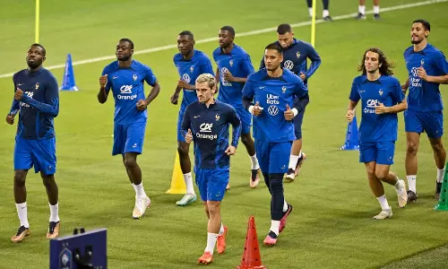 ലോകകപ്പ് ഫൈനലില്‍ അര്‍ജന്റീനയെ നേരിടാനൊരുങ്ങുന്ന ഫ്രാന്‍സിന് പനിപ്പേടി