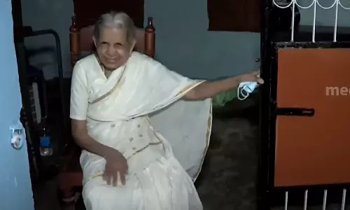 81 കാരിയായ വയോധികയെ വീട്ടിൽ നിന്ന് പുറത്താക്കി 81 കാരിയായ വയോധികയെ വീട്ടിൽ നിന്ന് പുറത്താക്കി