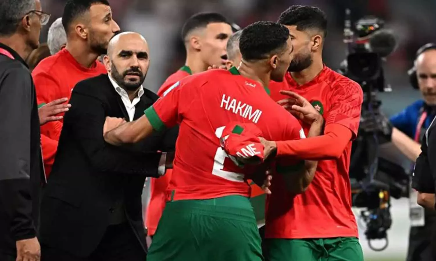 ഫിഫ തലവനോട് കലിപ്പ് തീര്‍ത്ത് ഹക്കീമി, വാക്കേറ്റം; ഒടുവിൽ മാപ്പ്