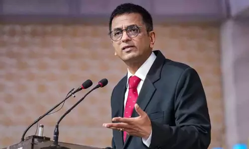 വീട്ടുകാര്‍ക്ക് ഇഷ്ടമില്ലാത്ത പ്രണയവും വിവാഹവും: രാജ്യത്ത് കൊല്ലപ്പെടുന്നത് നൂറു കണക്കിന് പേരെന്ന് ചീഫ് ജസ്റ്റിസ്